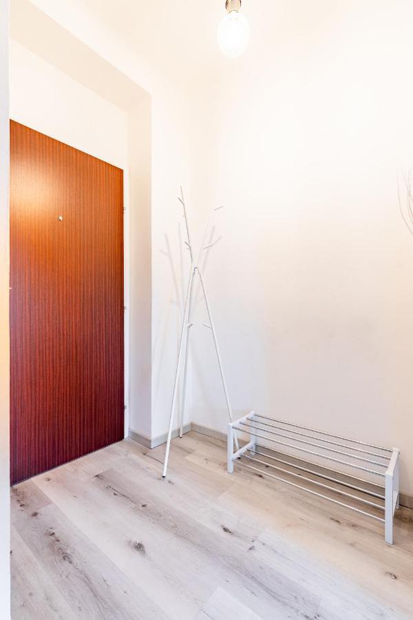 וינה New With A View - Modern Studio מראה חיצוני תמונה